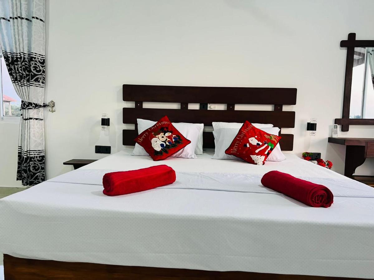 Indika'S Apartment Hikkaduwa Ngoại thất bức ảnh