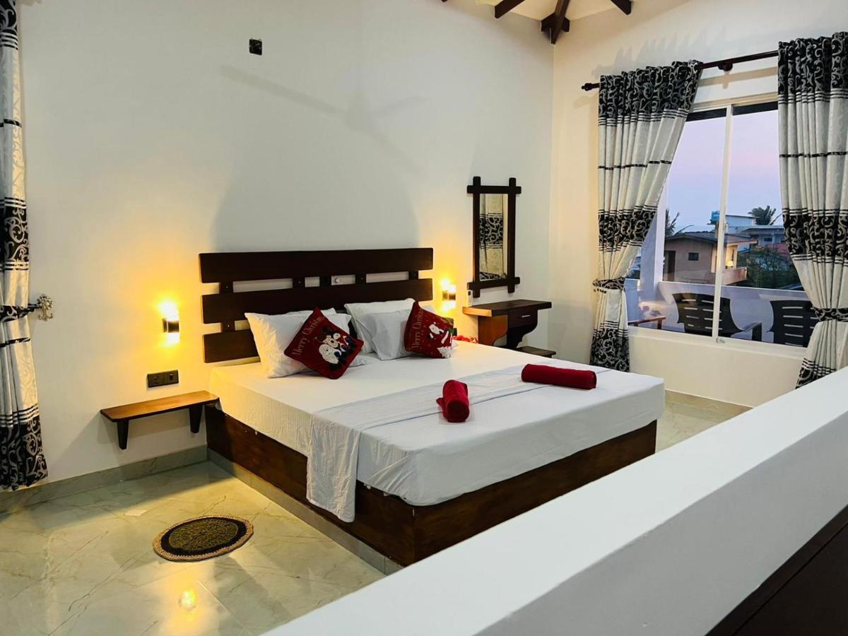 Indika'S Apartment Hikkaduwa Ngoại thất bức ảnh